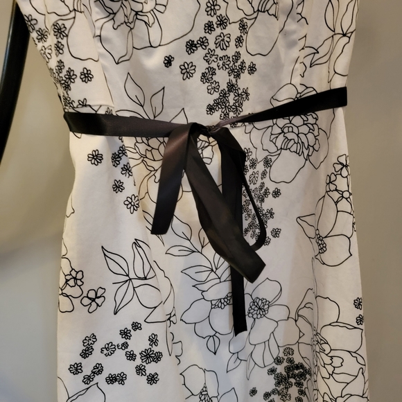 TRIBAL - floral dress - Picture 2 of 4